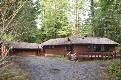4450 Bank Rd, Crescent City, CA 95531-9573