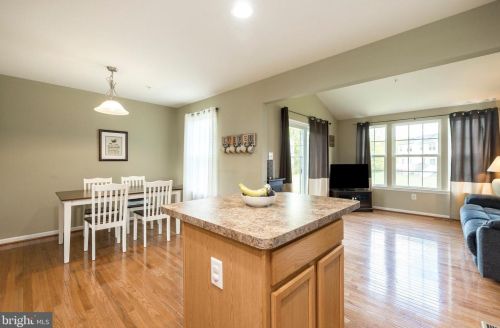 135 Sandpiper Ct, Gilbertsville PA  19525-8118 exterior