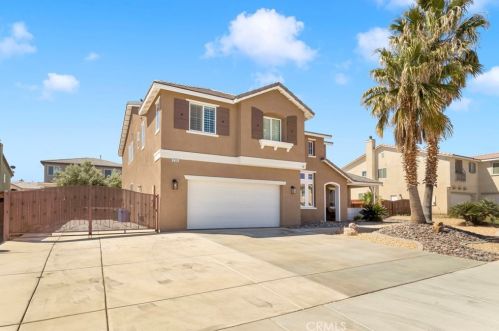 12335 Oahu St, Victorville, CA 92392-6823