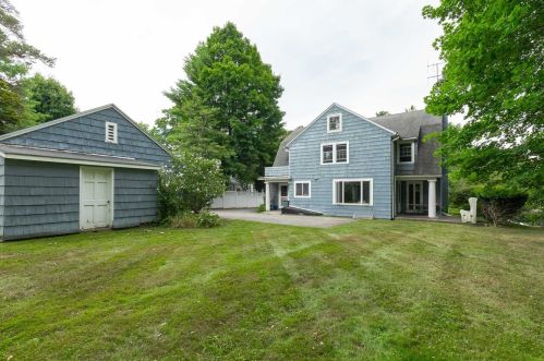 15 Loockerman Ave, Poughkeepsie NY 12601-5026 exterior