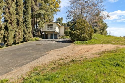 31491 Highview Dr, Redlands, CA 92373-7573