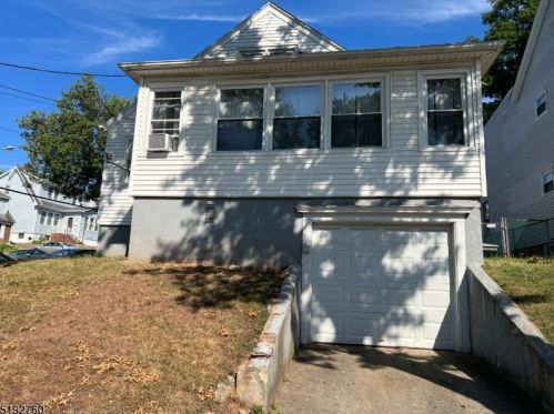 29 Hardgrove Ter, Irvington, NJ 07111-1731