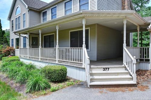 377 Thompson St, South Glastonbury CT  06073-2921 exterior