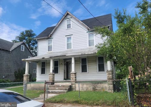 113 32nd St, Camden, NJ 08105-2324