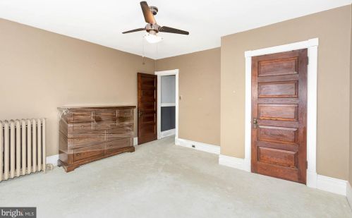 2342 Ellerslie St, Harrisburg PA 17104-2731 exterior