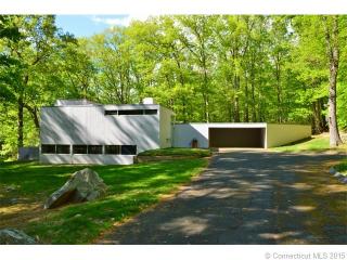 119 Wyneding Hill Rd, Manchester, CT 06040-6608