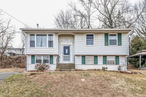 7 Hale Dr, Ansonia, CT 06401-2917