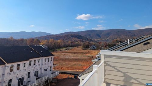 6025 Mccomb St, Crozet VA 22932-3023 exterior