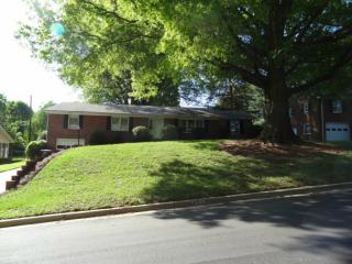 2830 Foxwood Ln, Winston Salem, NC 27103-3456