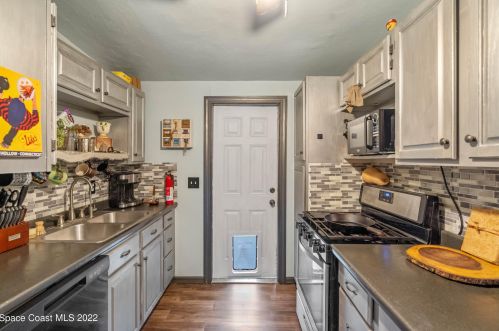 2595 Parrish Rd, Titusville FL  32796-7810 exterior