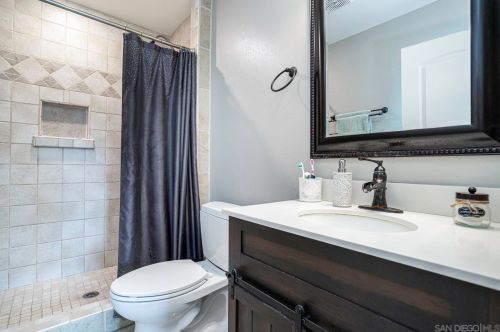 8454 Vista Del Cajon Pl, Lakeside CA  92040-5521 exterior