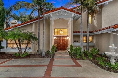 2736 Llama Ct, Carlsbad, CA 92009-6518