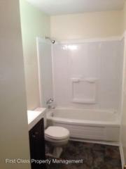 1902 Glenwick Dr, Fayetteville NC  28304-1411 exterior