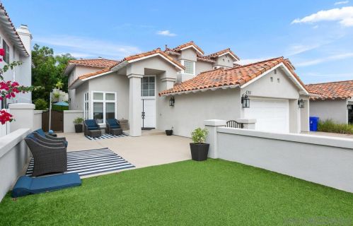 4780 Tarantella Ln, San Diego CA  92130-2466 exterior