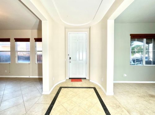 37245 Parkway Dr, Beaumont CA  92223-8104 exterior