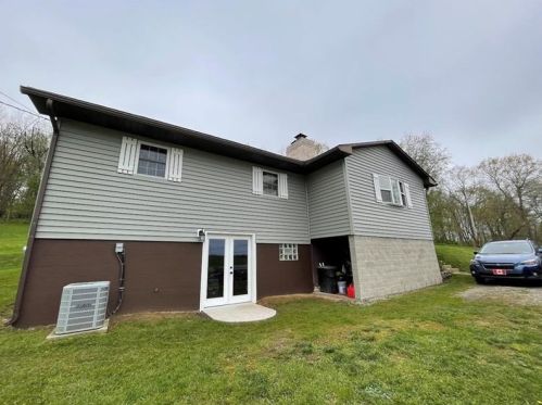 184 Sprowls Rd, Bentleyville, PA 15314-1923