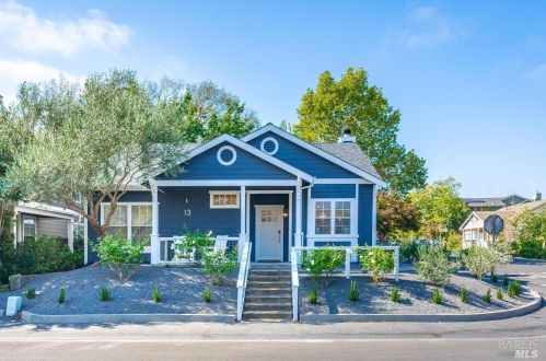 13 Jasmine St, Yountville, CA 94599-1442