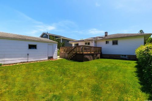 2965 Seaford Ct, North Wantagh, NY 11793-4603
