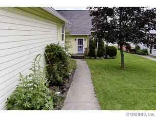 3593 Pebble Beach Rd, New Hyde Park, NY 14480-9703
