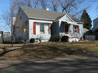 1822 Woodland Dr, Erie, PA 16505-4932