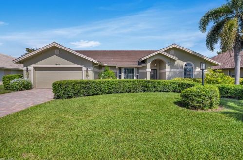 4606 Ashton Ct, Naples FL  34112-8822 exterior