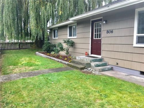 806 2nd Ave, Puyallup, WA 98371-8615