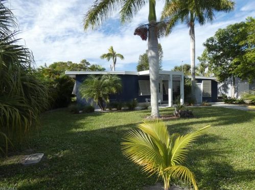 147 Flamingo St, Fort Myers Beach, FL 33931-4309