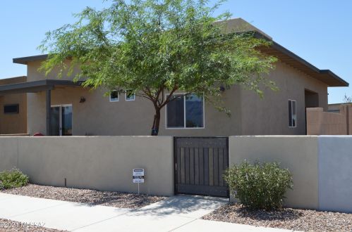 3049 Dales Crossing Dr, Tucson, AZ 85745-1215