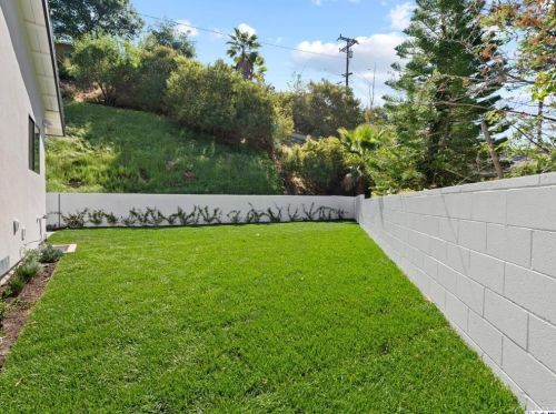 5267 Gould Ave, La Canada CA  91011-2443 exterior