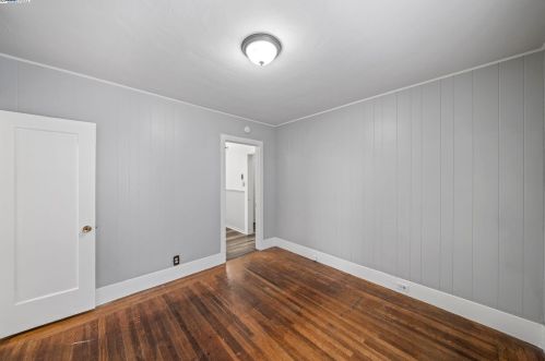 6035 Holway St, Oakland CA  94621-4137 exterior
