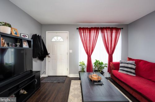 2376 Grandview Rd, Hanover PA 17331-7886 exterior