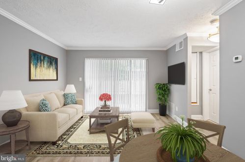 1722 28th St, Washington, DC 20020-6477