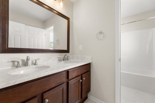 1226 Beck Dr, Mount Pleasant SC  29466-9379 exterior