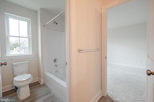 706 Hornblende Ave, Kennett Sq PA  19348-3614 exterior