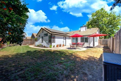 625 Evans Rd, Liberty Farms CA  95620-4272 exterior