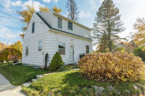 4753 103, Milwaukee WI 53225-4605 exterior