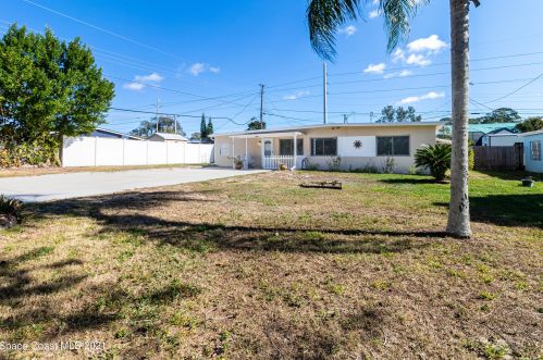 4525 Moon Rd, Titusville, FL 32780-6343