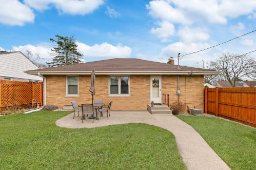 6928 41st Ave, Kenosha, WI 53142-1714