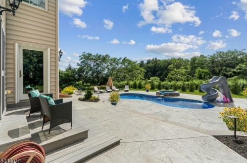 7 Flagstone Hill Rd, Wantage NJ  07461-2236 exterior