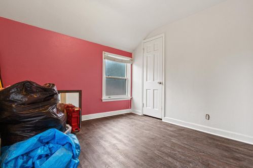 4480 70, Milwaukee WI 53218-5408 exterior