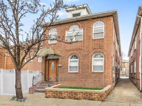 1059 Stell Pl, Bronx, NY 10469-4410