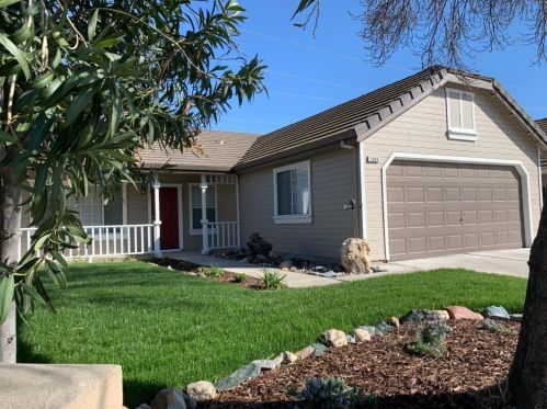 1504 Brookhaven Dr, Newman, CA 95360-1729