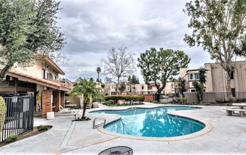 212 Kraemer Blvd, Placentia CA  92870-6111 exterior