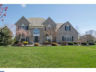 25 Bittersweet Dr, Gardenville, PA