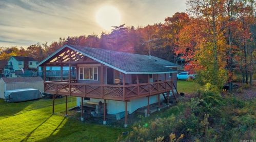 5 West Ln, Parksville, NY 12768-5918