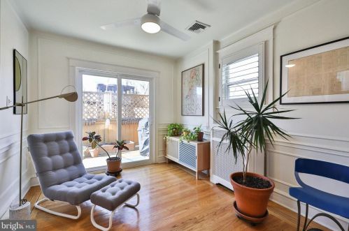 425 Gln Echo Rd, Philadelphia PA 19119-2915 exterior