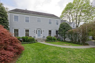 31 Helena Ave, Larchmont, NY 10538-4017