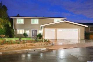 3142 Grangemont Rd, Glendale, CA 91206-1121