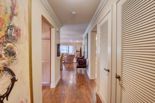 32 Westgate Ln, Boynton Beach, FL 33436-6375
