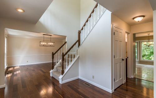 8235 Woodcreek Dr, Florence KY  41042-9119 exterior